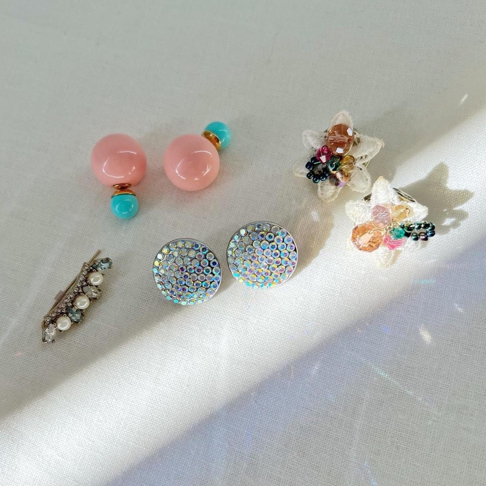 Set of 3 earrings and 1 ear crawler earrings